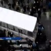 В Харькове протестующие напали на автобус с милиционерами