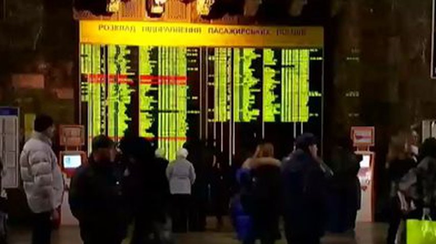 "Укрзалізниця" с 27 мая временно приостанавливает предварительную продажу билетов в Крым