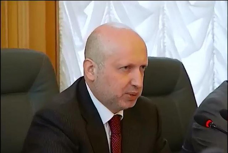 Турчинов предложил провести референдум 25 мая