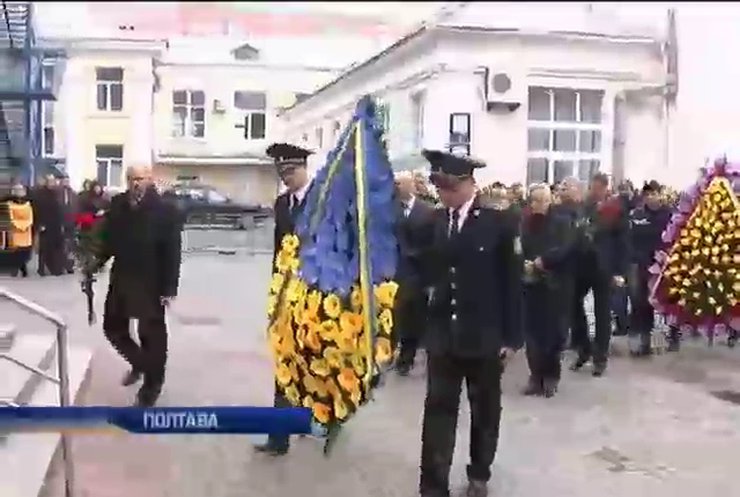 На Полтавщине прощаются с погибшим сотрудником спецподразделения "Альфа"