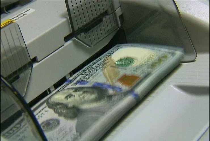 Курс американской валюты на Межбанке снизился