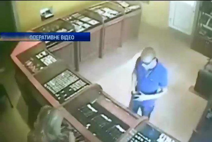 В Кировограде милиция задержала грабителей ювелирного магазина