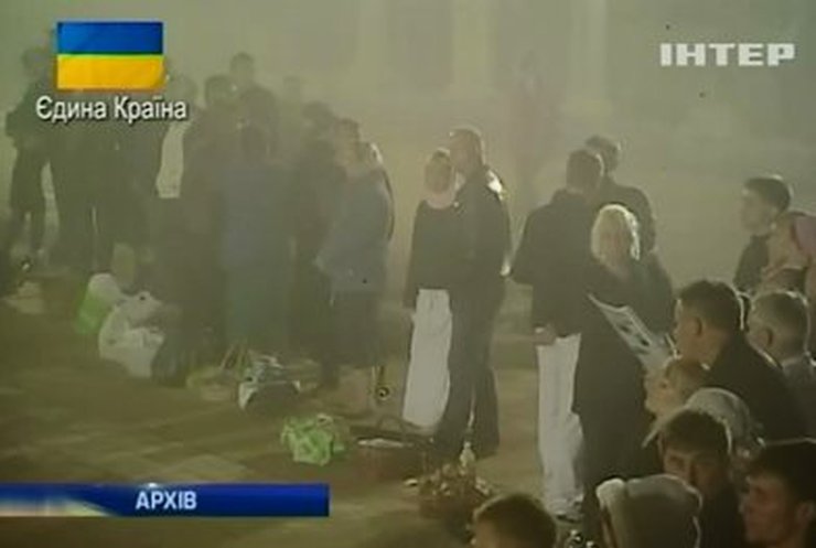 На время Пасхи в Украине приостанавливают антитеррористическую операцию