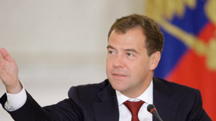 Медведев поручил срочно обустроить границу между Крымом и Херсонской областью