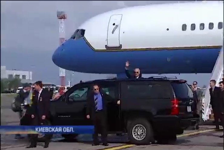 В Киев прибыл вице-президент США Джо Байден