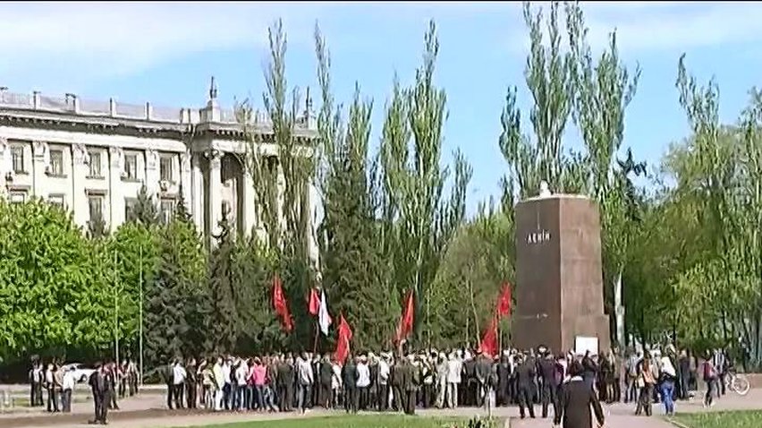 Николаевские коммунисты требуют вернуть памятник Ленину