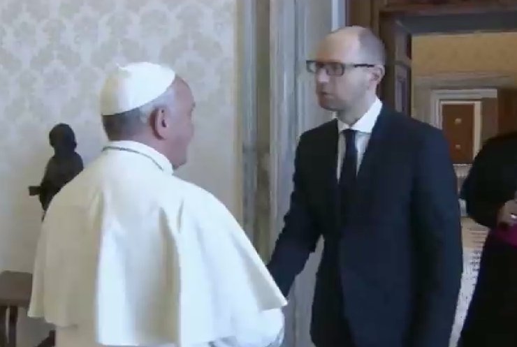 Арсений Яценюк в Ватикане встретился с Папой Римским