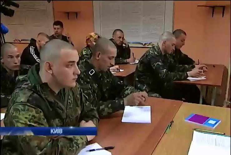 МВД создало спецподразделение из бойцов самообороны Майдана (видео)