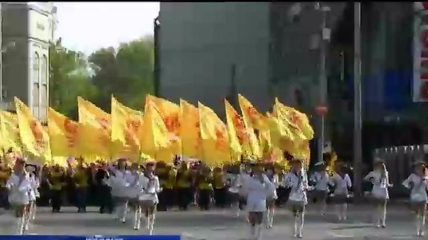 Москва поддержала Донецк, а Питер - Украину