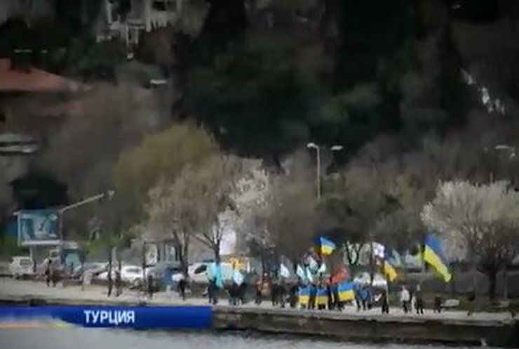 Украинский флот из Севастополя встретили в Одессе