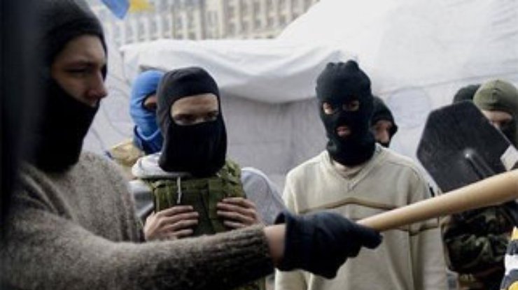 Созданная в Свердловске самооборона охраняет военкоматы