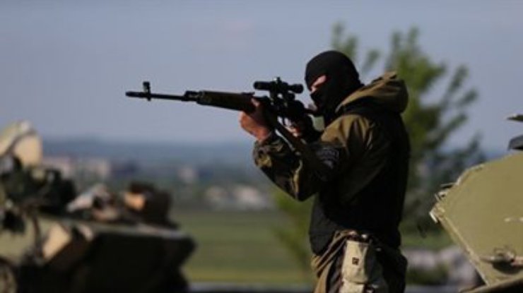 В Славянске погибли 4 украинских военных и 30 сепаратистов, - Аваков