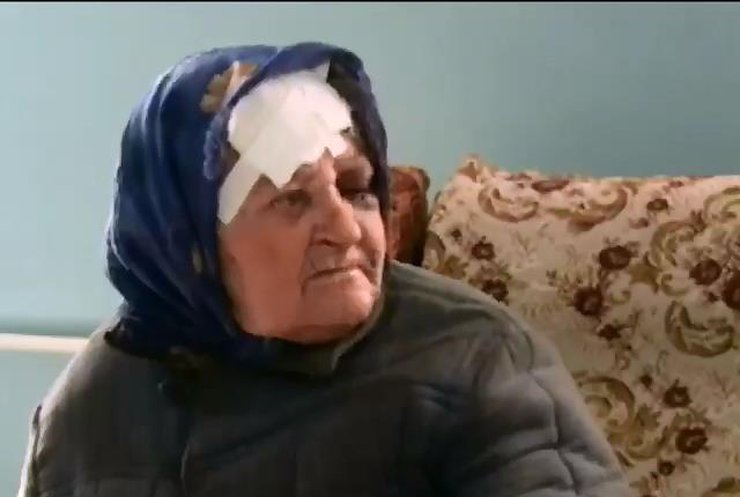 На Житомирщине грабители избили бабушку, чтобы забрать у нее всю пенсию