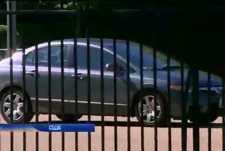 Неизвестный автомобиль поднял тревогу в Белом доме