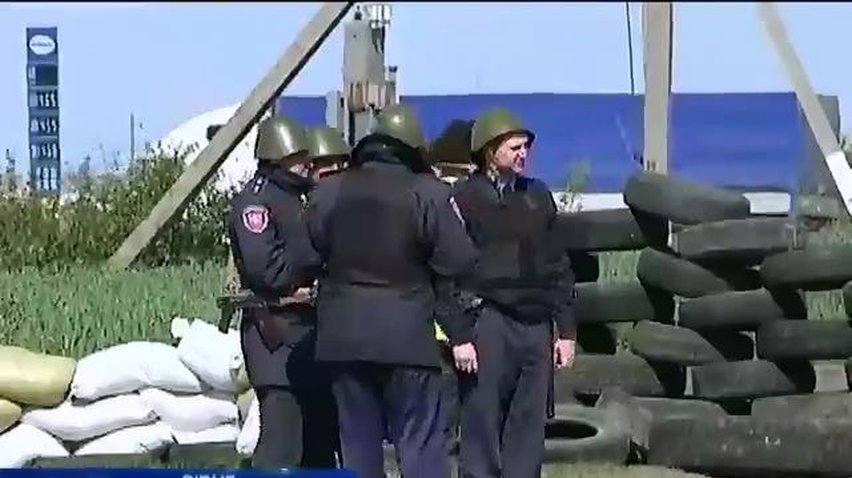 Ривне укрепили блокпостами и организовали патрули