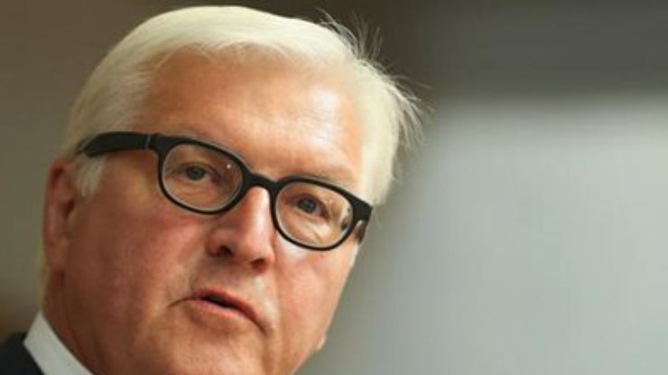 Штайнмайер: "Гражданская война в Украине близка. Срочно нужны переговоры с Путиным"