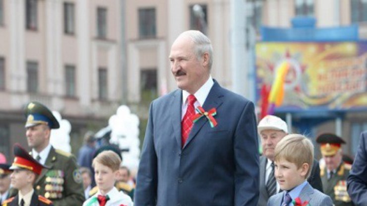 Георгиевская лента напугала Лукашенко, - Радио Свобода