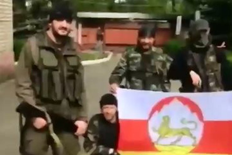 В Донецке вооруженные люди с флагом Осетии участвовали в захвате санатория