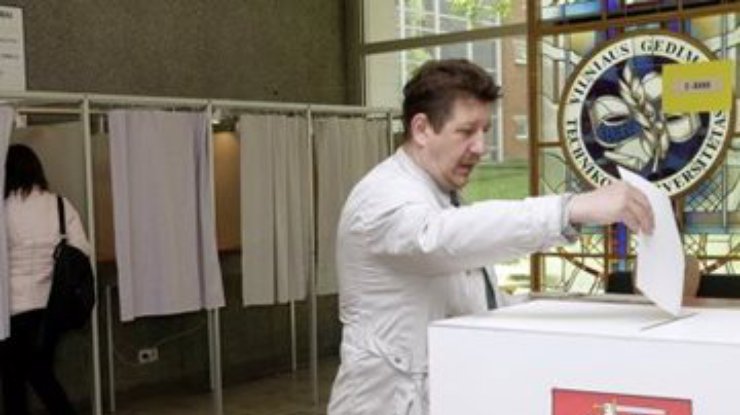 На выборах президента Литвы определились соперники на второй тур