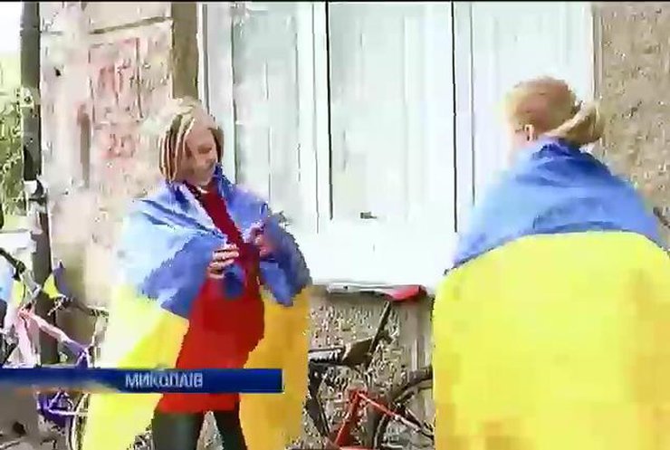 В Николаеве велосипедисты устроили пробег в поддержку единства Украины