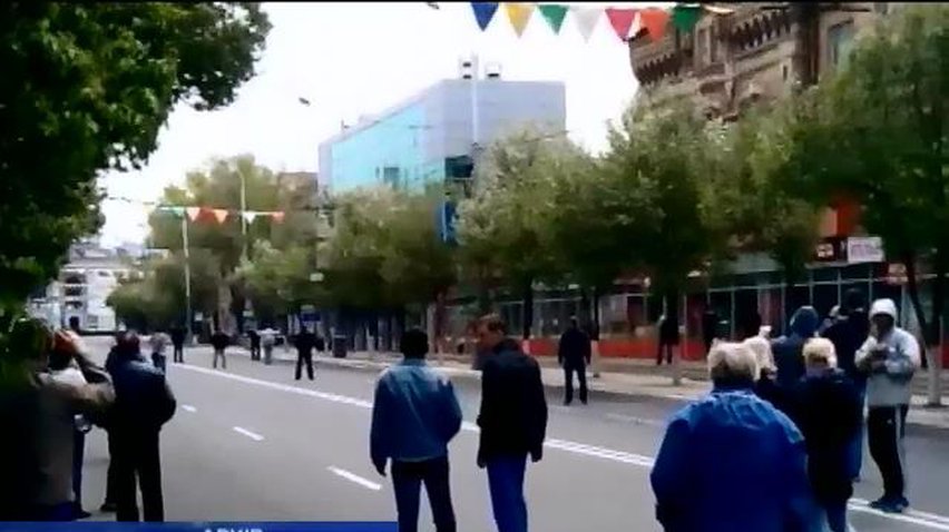 В Мариуполе металлурги выходят на патрулирование улиц
