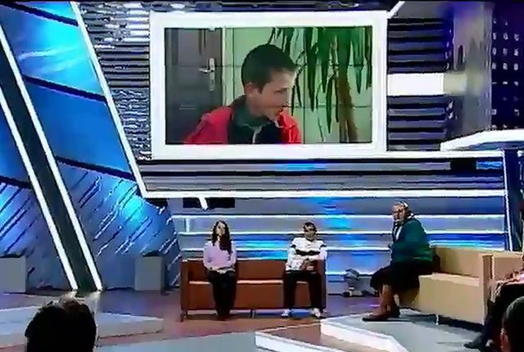 В "Касается каждого" поговорят о сиротстве при живых родителях
