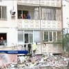 Спасатели ищут пострадавших на первых этажах разрушенного дома в Николаеве