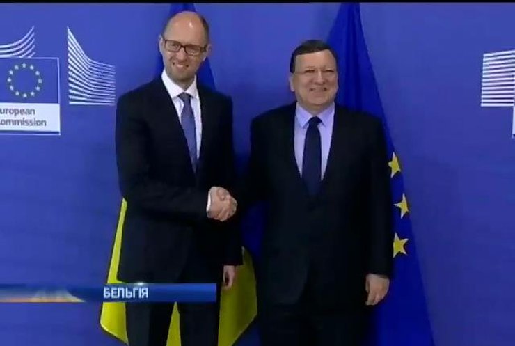 Украина и ЕС подписали договор о кредите на миллиард евро