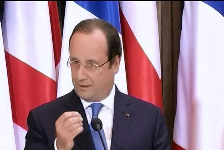 Президент Франции призвал обеспечить проведение выборов в Украине