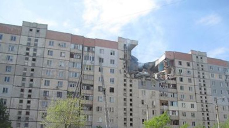Милиция Николаева показала прощальное письмо самоубийцы из дома, где был взрыв (фото, видео)