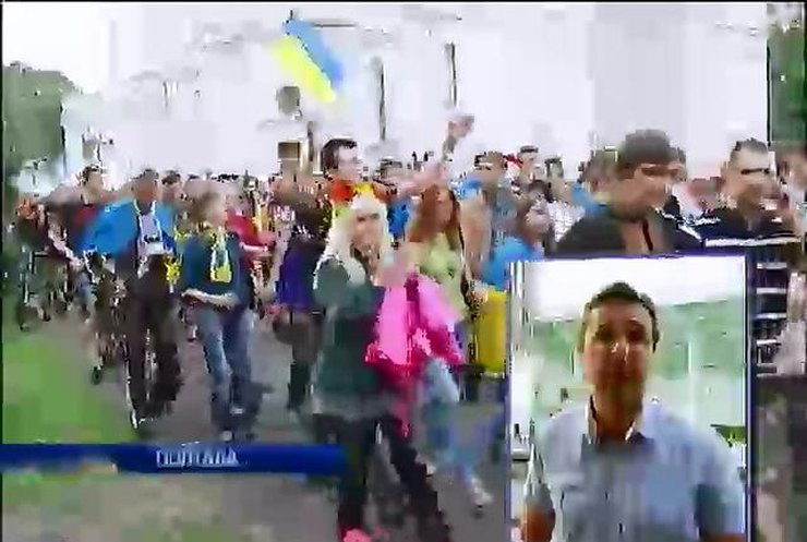 Перед финалом Кубка Украины ультрас вышли на марш единства
