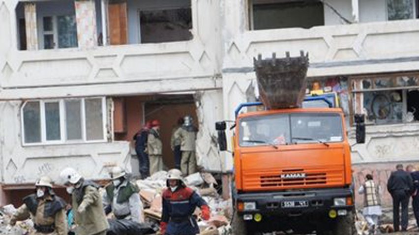 Число погибших во взрыве дома в Николаеве выросло до 7 человек (фото, видео)