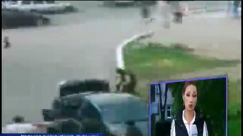 Вооруженные террористы хватают и увозят на беседу луганчан (видео)