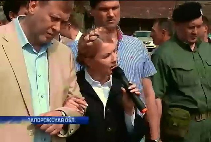 Выборы-2014: Тимошенко пообщалась с нацией, а Порошенко - с Фюле