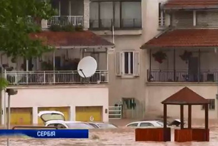 Непогода в Сербии: Эвакуировали уже более 15 тысяч человек