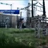 На Луганщине после обстрела загорелся Стахановский завод феросплавов (видео)