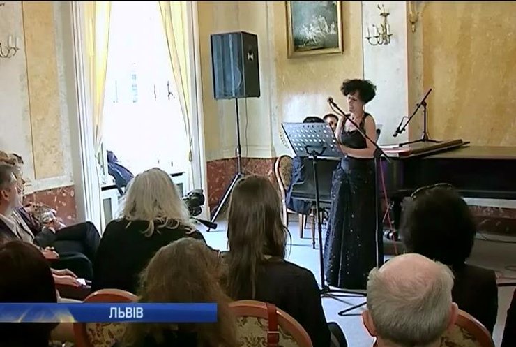 Львовские музыканты собрались на поэтический концерт (видео)