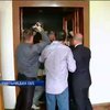 Жители городка на Хмельнитчине штурмовали райадминистрацию