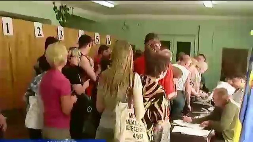 В регионах Украины прошли выборы в местные советы