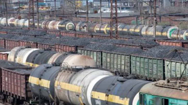 Четыре завода Донбасса могут остановиться из-за повреждения железной дороги бойцами ДНР