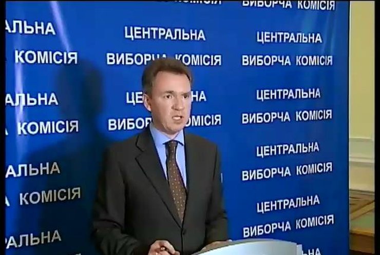 Из Донецкой области продолжают прибывать протоколы с мокрыми печатями (видео)