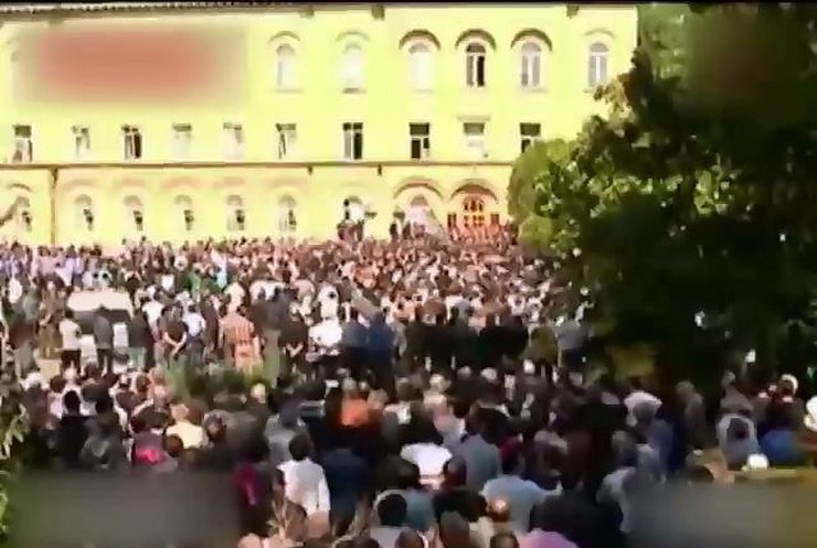 Парламент Абхазии не смог собраться на заседание