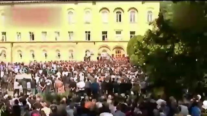 Сегодня на экстренное заседание соберется парламент непризнанной республики Абхазия