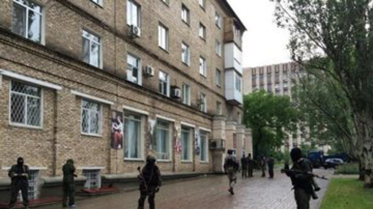 В Донецке в ходе боев ранены 5  жителей города (фото)