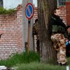Бой в Луганске: Погранотряд штурмуют 500 террористов, стреляя из жилых квартир (онлайн, фото, видео)