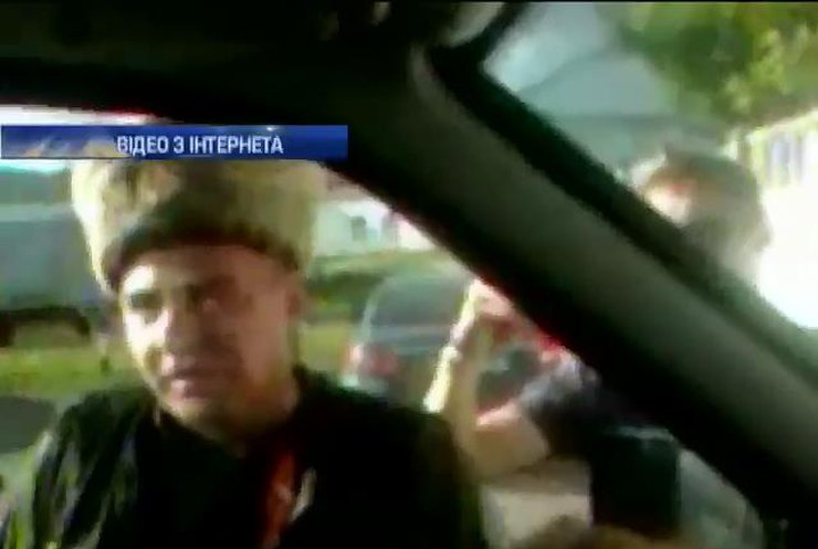 В Крыму казаки захватили храм Киевского патриархата (видео)