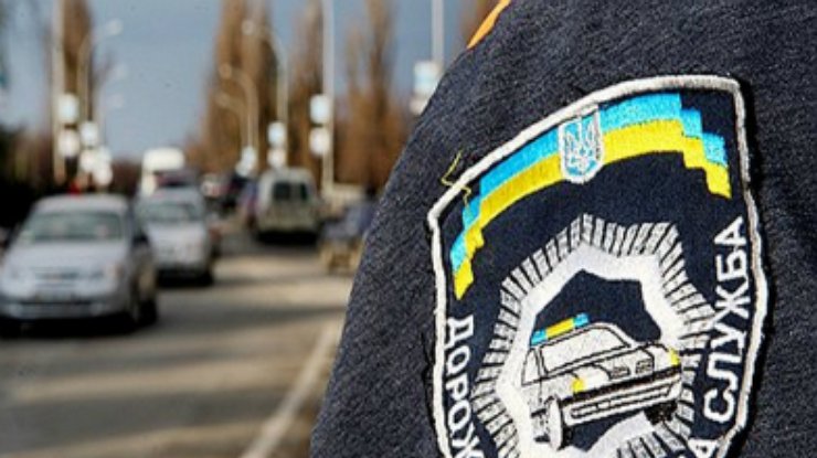В Донецкой области расстреляли автомобиль ГАИ
