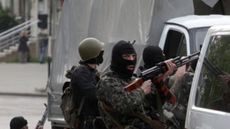 В Луганске террористы с минометами штурмуют милицейский полк Нацгвардии (видео)