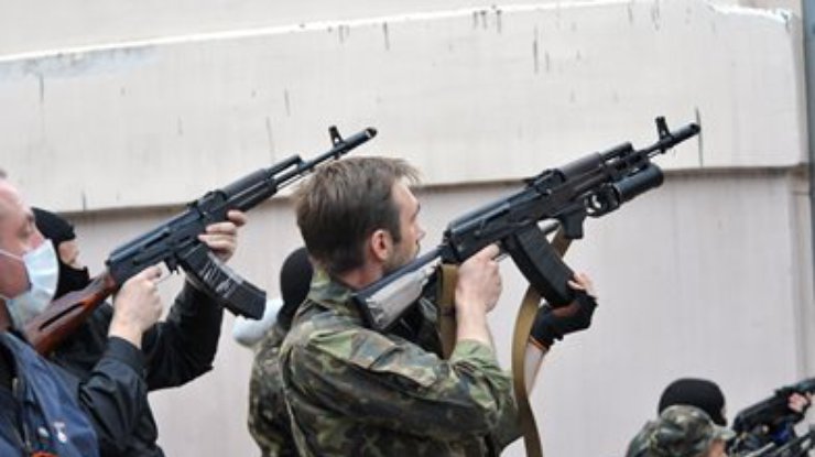 Террористы обстреляли два блокпоста силовиков в Луганской области