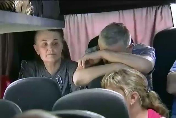 Мирные жители покидают Донецкую и Луганскую области (видео)